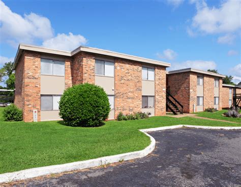 The Oakley Apartments .